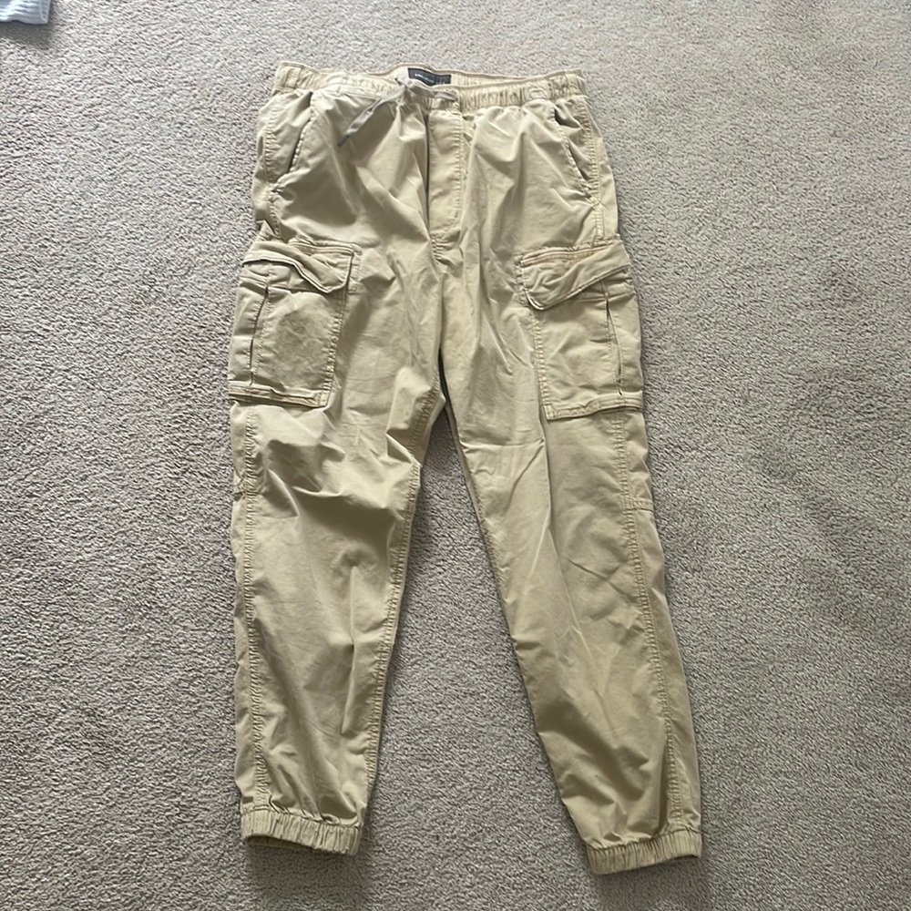 American Eagle Cargo pants